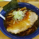 らーめん本丸 - 醤油　800円