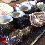 かき小屋えびす丸 - かき・さざえ焼き