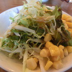 無料のサラダバー