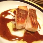 ケイブ バー - 久々にcave bar。真鯛のポワレ。美味し。