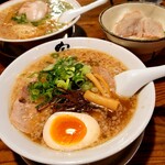 熟成細麺 宝屋 - 