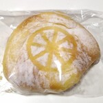 志津屋 - レモンクリームパン（190円）