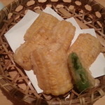 猿の盃 - トウモロコシの天ぷら