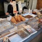 惣菜 なかふじ - 陳列棚の様子①。
