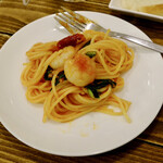 バール&トラットリア ノア - 小海老のピリ辛トマトソーススパゲッティ