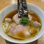 飯田商店 - 綺麗な顔のらぁ麺でなぁ