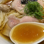 飯田商店 - スープのバランス脂も美味しい