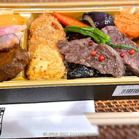 和牛熟成牛とシチリアワイン せいとう 本店 - 