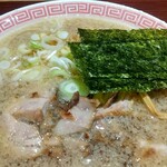 中華そば えもと - リスペクト背脂ら～めん（えるびす）アップ