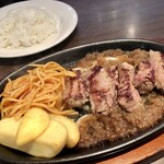 ステーキ 宮 郡山菜根店 - ランチ宮カット