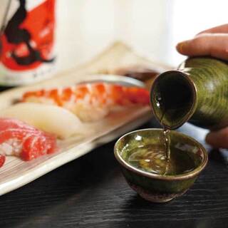 ■Enjoy sushi with carefully selected sake. Get drunk on local sake and sake from all over the country