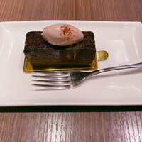 ダルマット 六本木ヒルズ店 - 