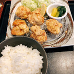 ダイニング キッチン どん - からあげ定食　¥1100
