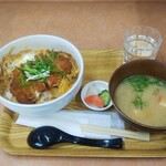 小さな食堂 ヒロ - カツ丼 (税込)500円 (2021.11.29)