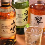 Yakiniku Ushinari - ウイスキーも種類豊富に常備ございます。