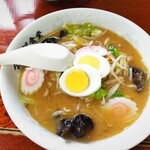 田沢食堂 - 五目みそラーメン530円