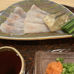 勢麟 - 遠州灘　虎河豚のてっさ、にこごり