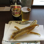 魚津丸食堂 - 瓶ビールとゲンゲフライ