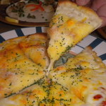 レストラン山水 - ガーリックピッツァ