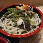 そば処 福そば - 「奥山そば」の山菜そば