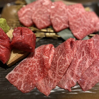 近江うし 焼肉 にくTATSU 青山本店 - 
