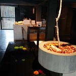 ヒカリヤ ニシ - 