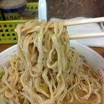 ラーメン二郎 - 麺も最高にｳﾒ~