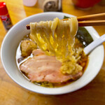 一番いちばん - モチモチ、プリプリの手打ち麺