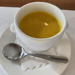 ビストロ モン.シュマン - カボチャのポタージュスープ