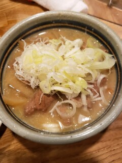 Yamatoya Sakaba Soukichi - もつの煮込み　490円