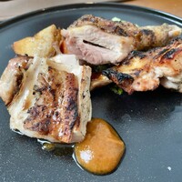 アグリスケープ - 平飼い鶏のロースト 梅肉ソース