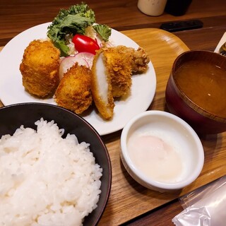 俵コロッケ四ツ谷さくらい_1