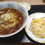 中華 味源 - チョイ辛セット(鶏ねぎラーメン＆半チャーハンセット(五目)