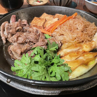 豚捨 KITTE丸の内店 - 