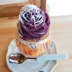 菓子屋 chill - 柿と紫芋のモンブランパフェ
