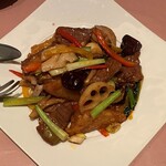 中国料理 成蹊 - 国産牛肉と梨の甘辛炒め