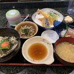 九州 もつ鍋・活魚料理 銀の月 - 