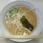 浜ラーメン - ラーメン(醤油味）550円