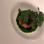 恵比寿 ティスカリ - 鱈白子のムニエル 春菊のソース