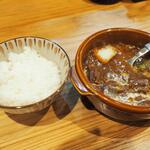 卓 - ごはん、ビーフシチュー