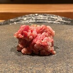Aurochs - 近江牛の生肉のタルタル