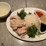海南鶏飯食堂2 - 海南鶏飯　スープの旨さが半端ない