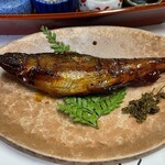 貴船喜らく - 子がいっぱい入った鮎　こだけでお酒が飲める～