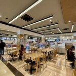 らーめんG麺7-01 - フードコート風景。