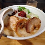 TOKYO豚骨BASE MADE by博多一風堂 - 炙り焼豚特濃とんこつラーメン