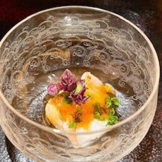 多彩な経験に裏打ちされた個性豊かな懐石
