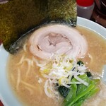 長浜家 - 豚骨正油ラーメン(味は全く家系ではないですw)