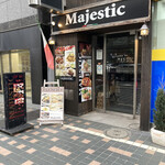 Majestic - 入口