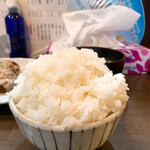 家庭料理居酒屋 よってって - ご飯、てんこ盛り