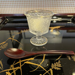 割烹 新多久 - 洋梨(ル レクチェ)のアイス